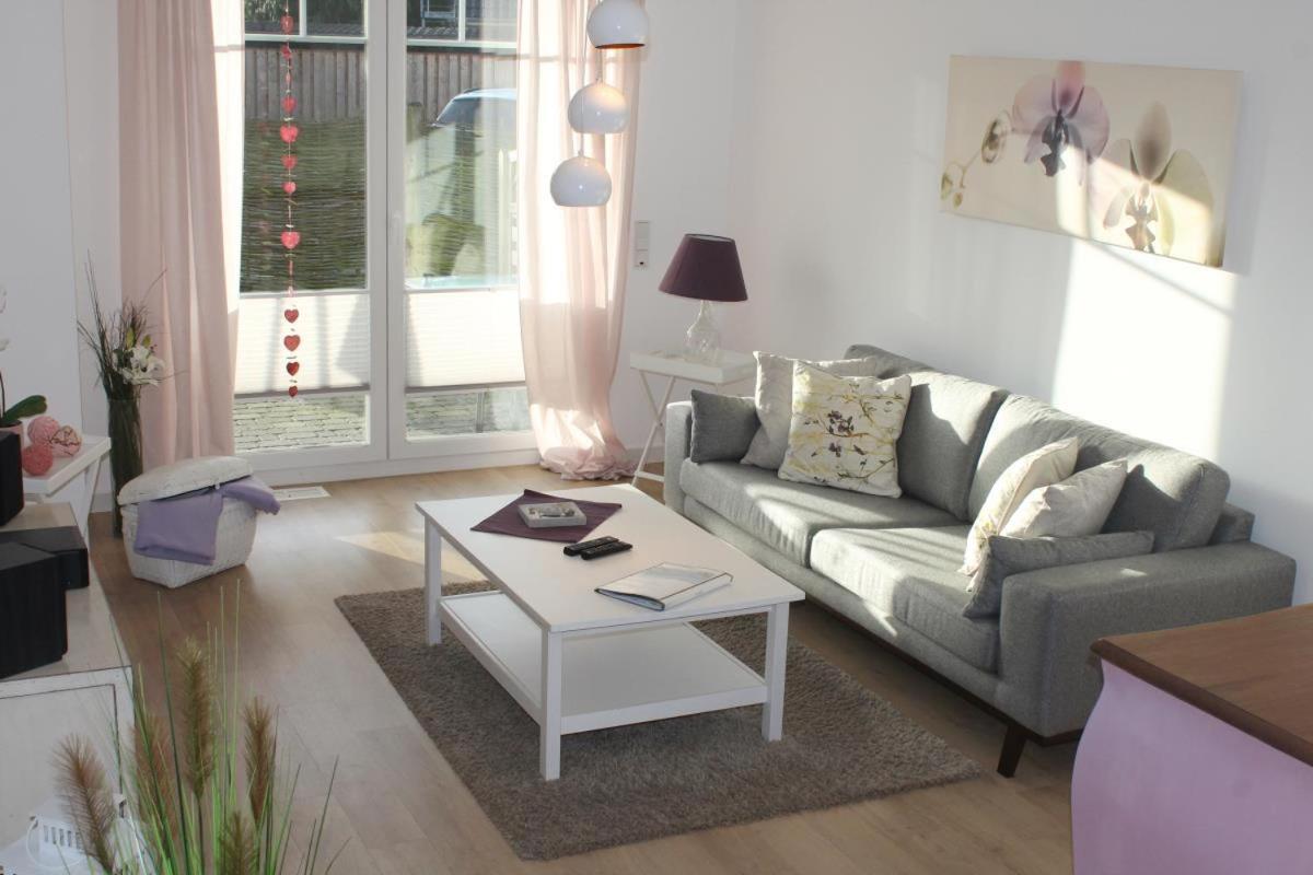 Ferienwohnung Asia In Борн Экстерьер фото