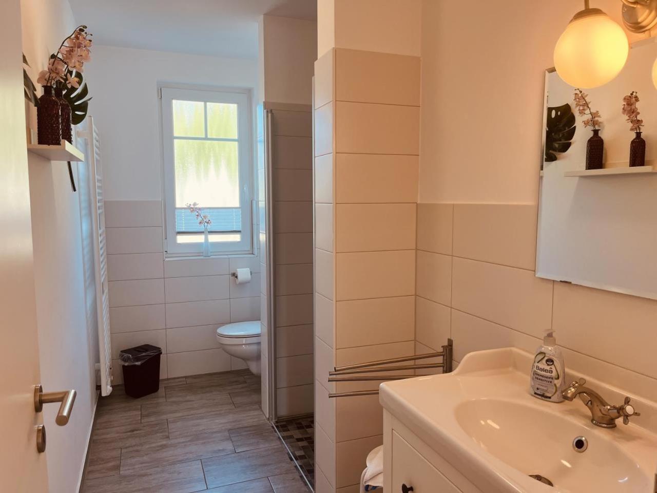 Ferienwohnung Asia In Борн Экстерьер фото
